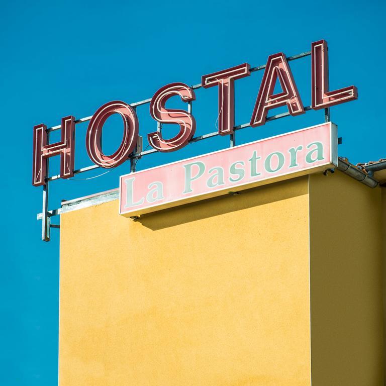 Hostal La Pastora カンデレダ エクステリア 写真